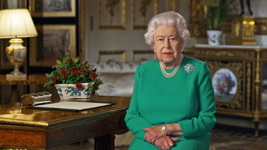 Çfarë po ndodh me mbretëreshën? Për dy javët e ardhshme Elizabeth “heq dorë” nga detyrat e saj